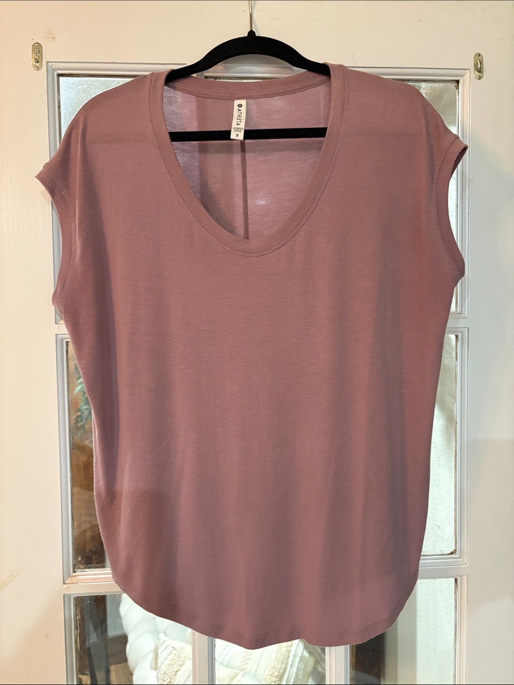 Athleta Mauve Scoop Neck Tank Top Small
